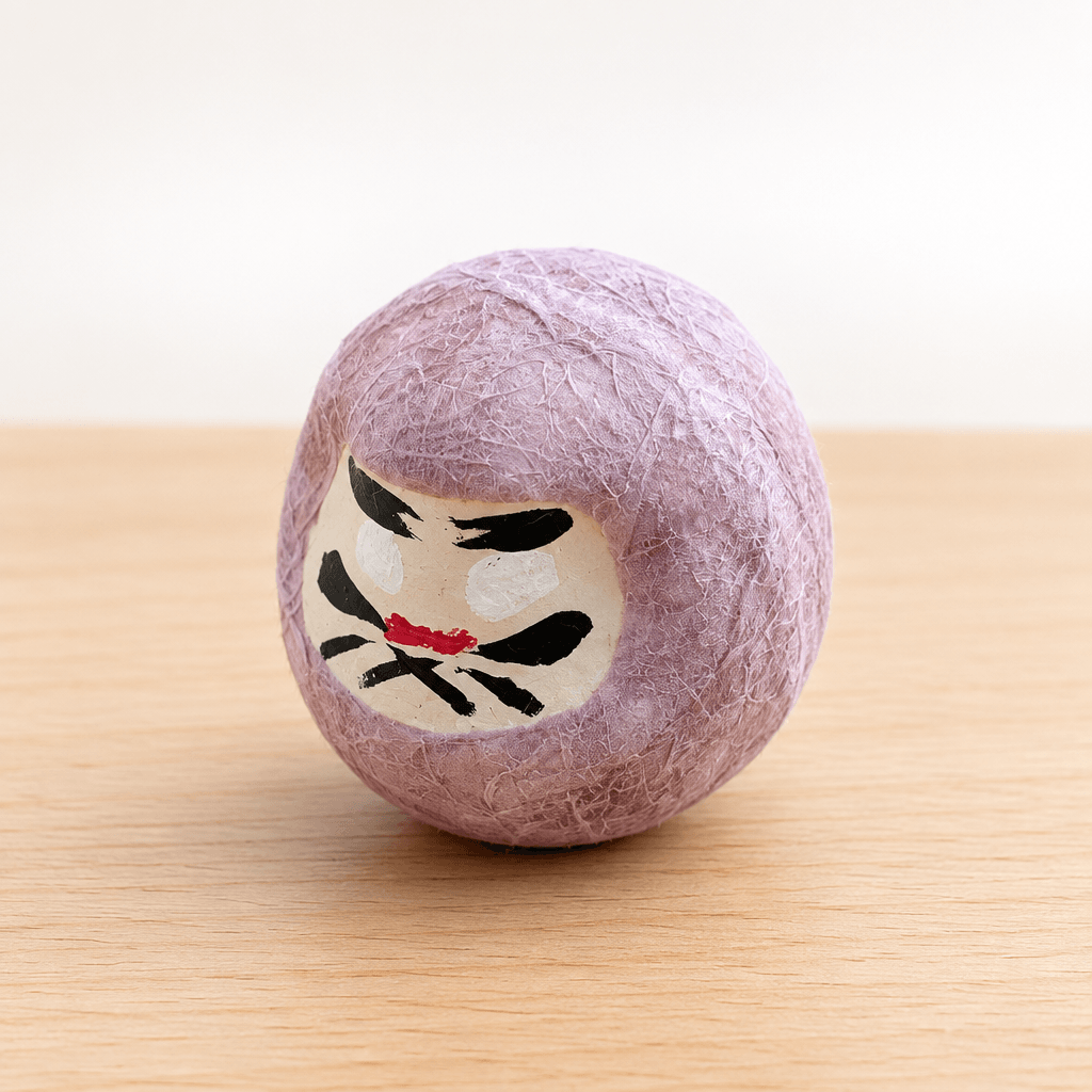 Daruma aus Washi: handgefertigter Glücksbringer aus Japan