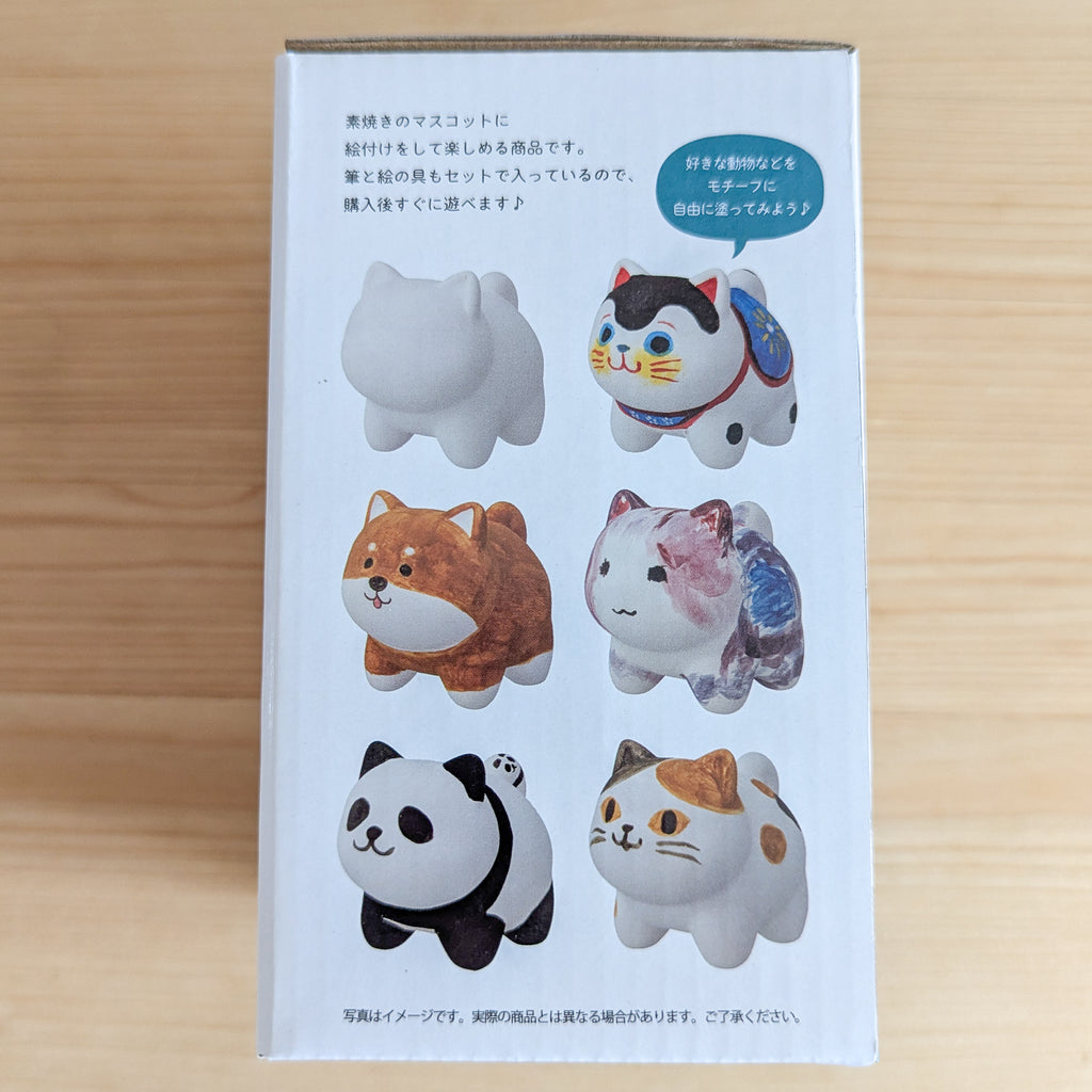 Anleitung mit bemalten Katzen-Designbeispielen einschließlich Glückskatze Maneki-neko Panda und Hasengestalten